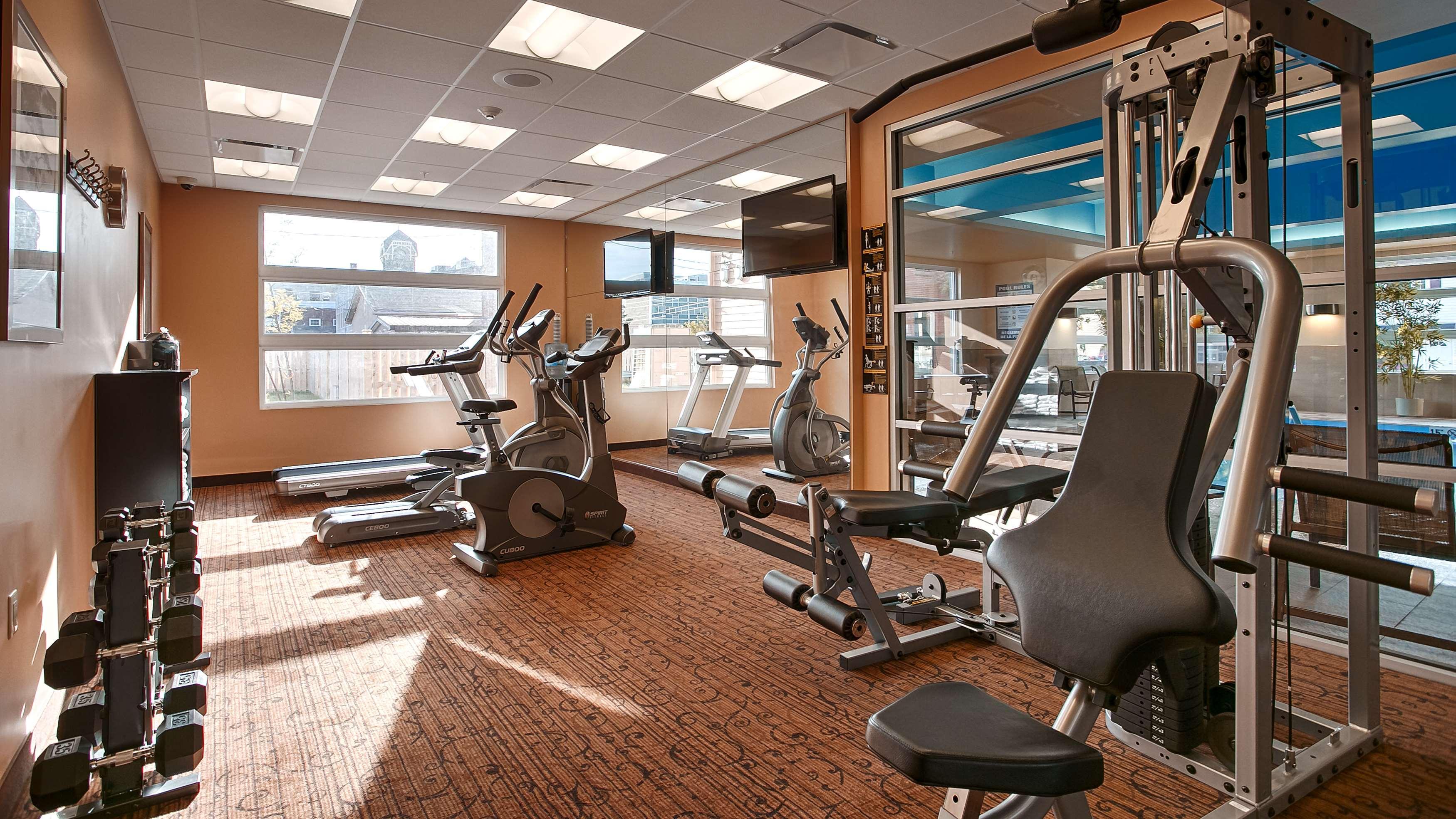 Best Western Plus, Bathurst Hotel & Suites Екстер'єр фото