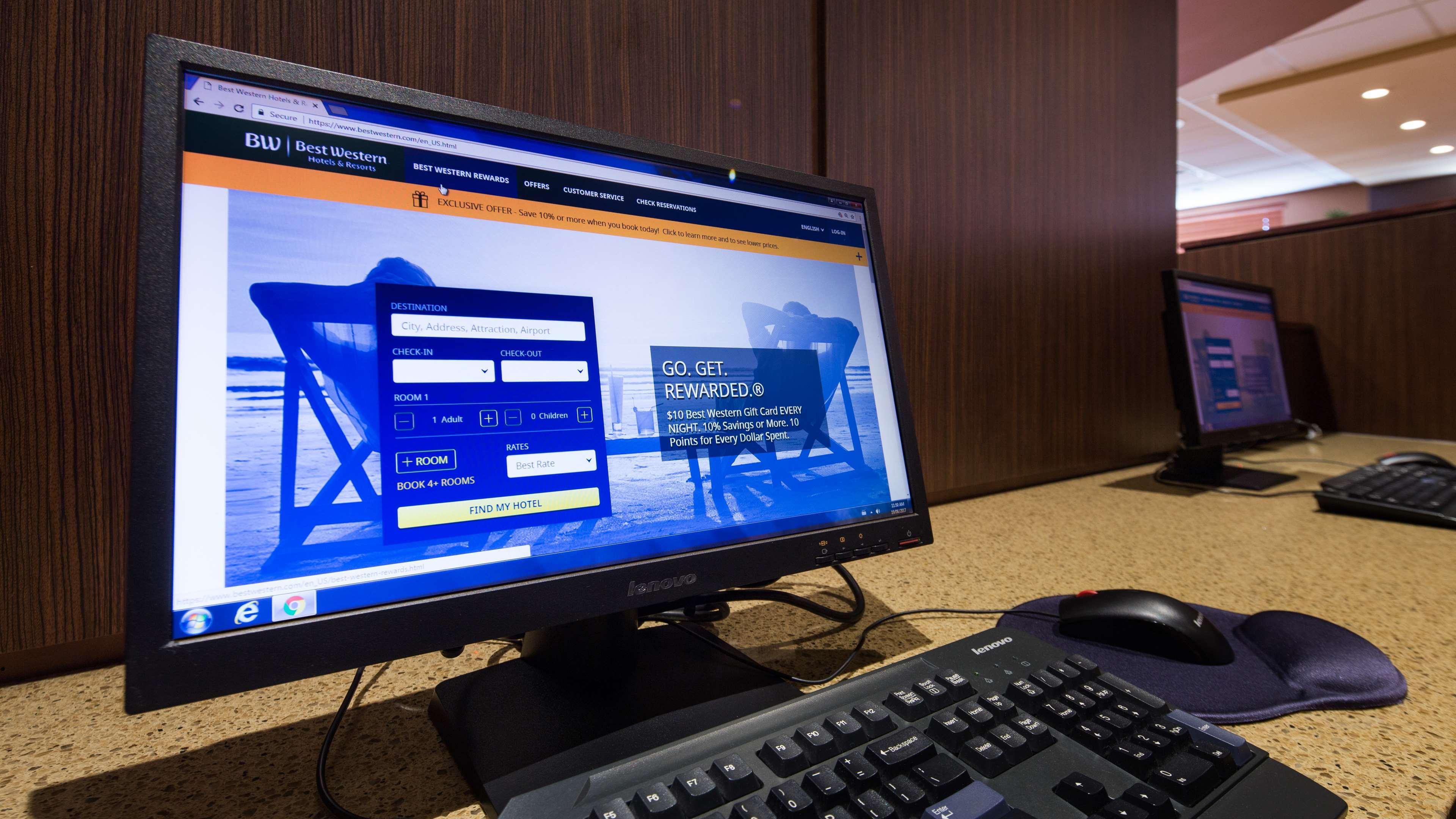 Best Western Plus, Bathurst Hotel & Suites Екстер'єр фото