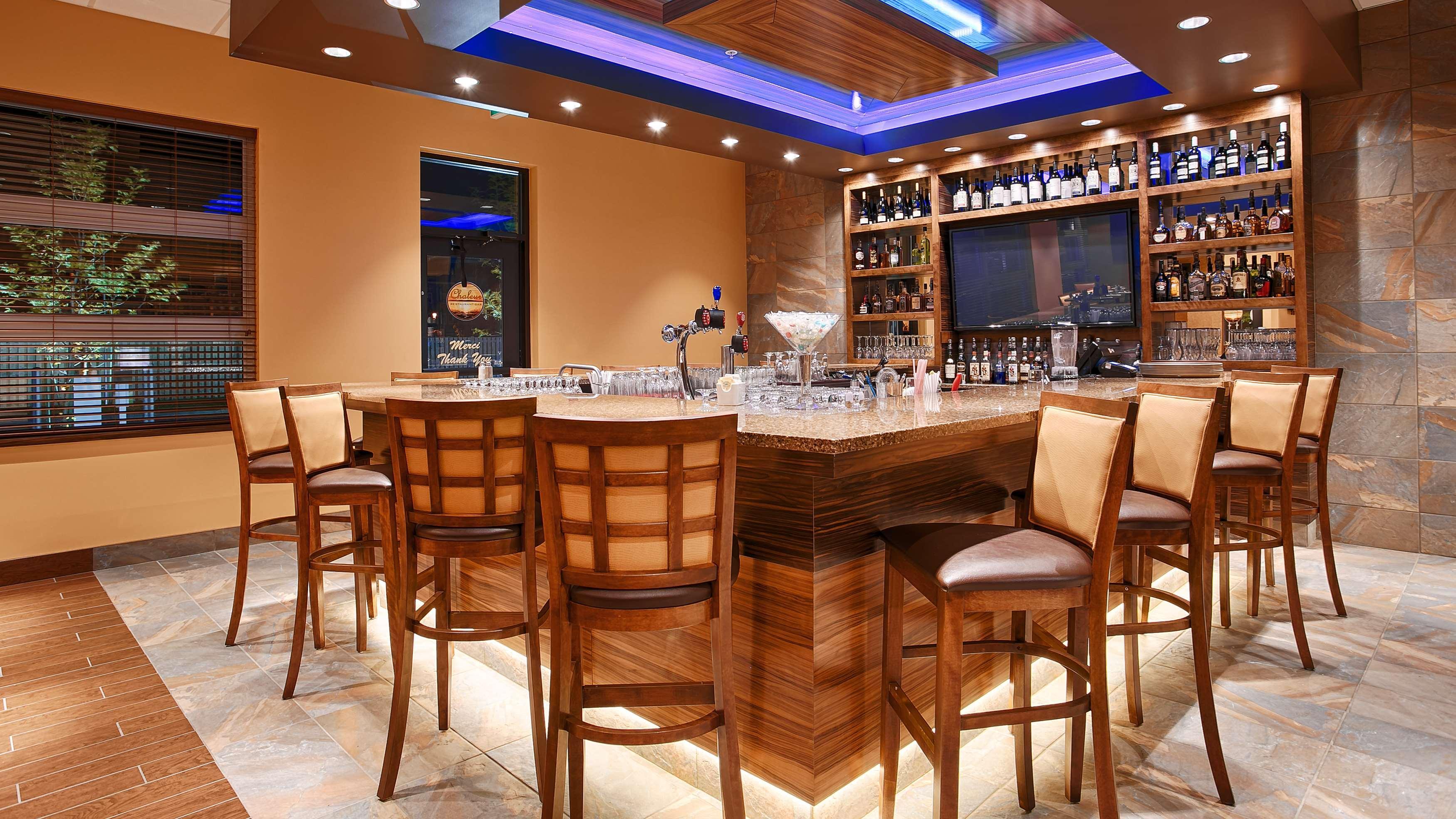 Best Western Plus, Bathurst Hotel & Suites Екстер'єр фото